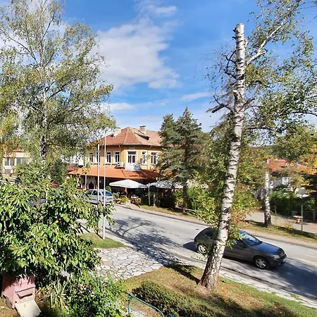 Сладко Безделие - Градински Апартамент Apartment Velingrad