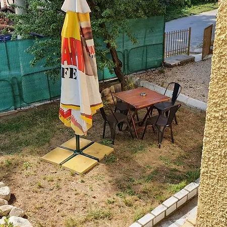Apartment Сладко Безделие - Градински Апартамент *